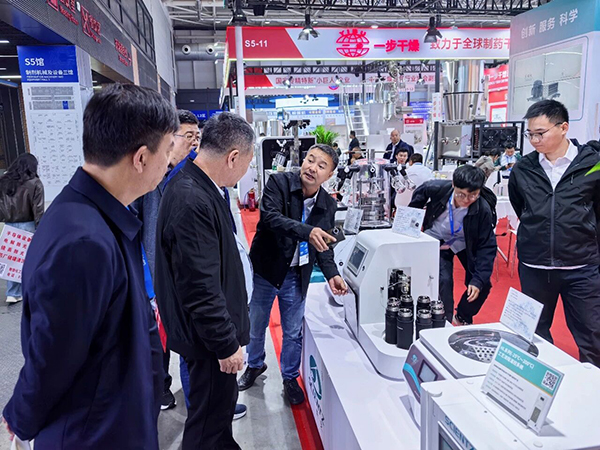 展會現(xiàn)場圖